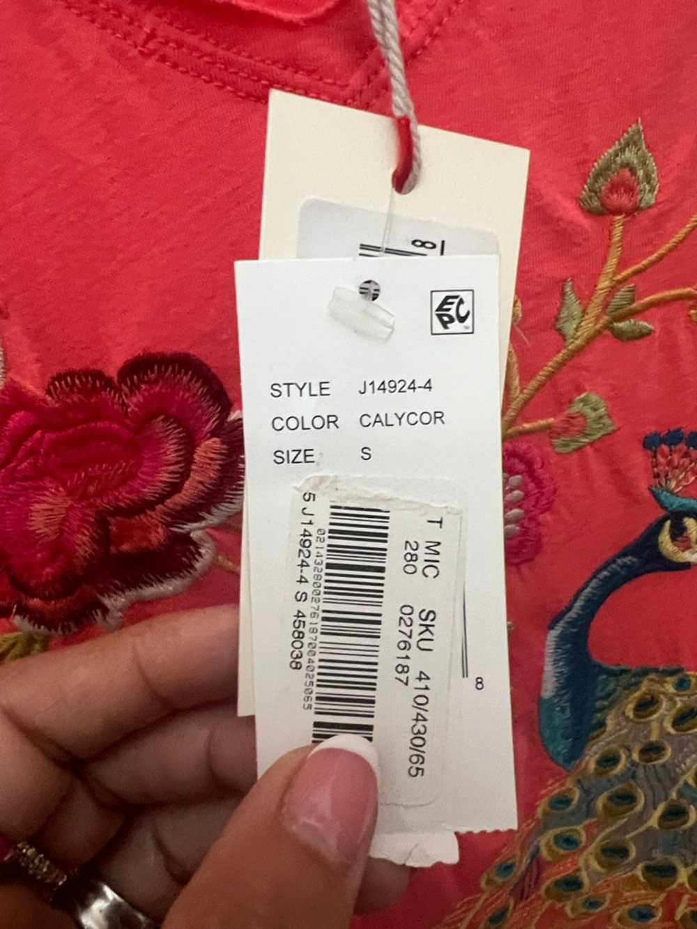 Johnny Was Celina embroidered tank top V-neck - Picture 9 of 9